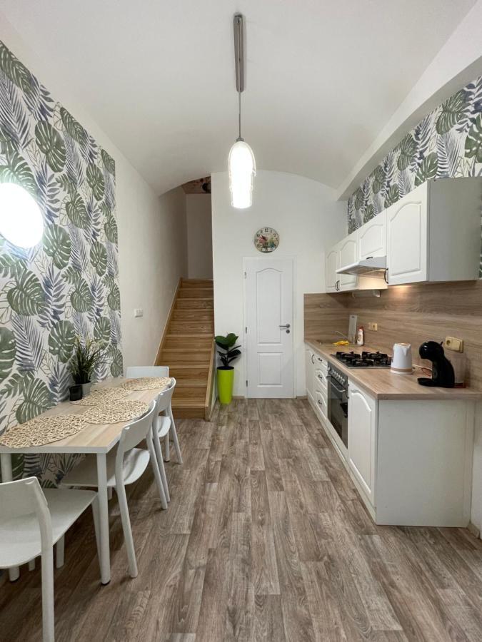 Wenceslas Square Two-Floor Apartment Praga Exterior foto